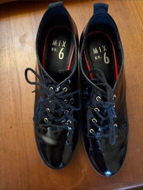 Mix No. 6 Black Patent Lace-Up Oxfords